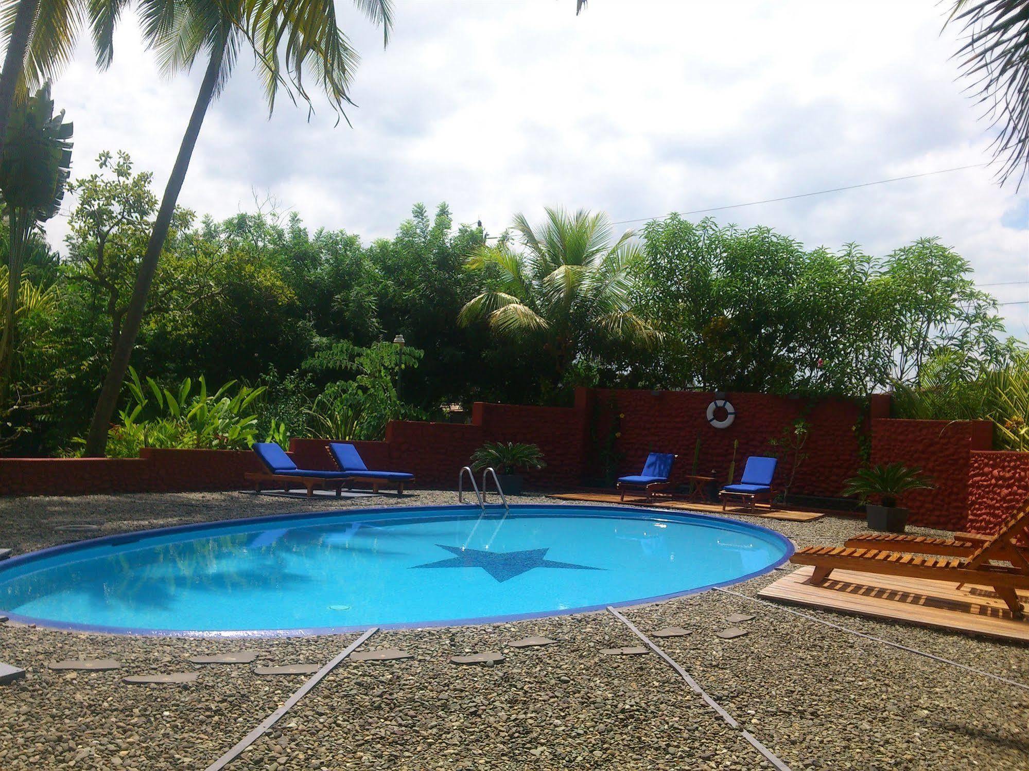 Beso Del Viento (Adults Only) Hotell Parrita Exteriör bild